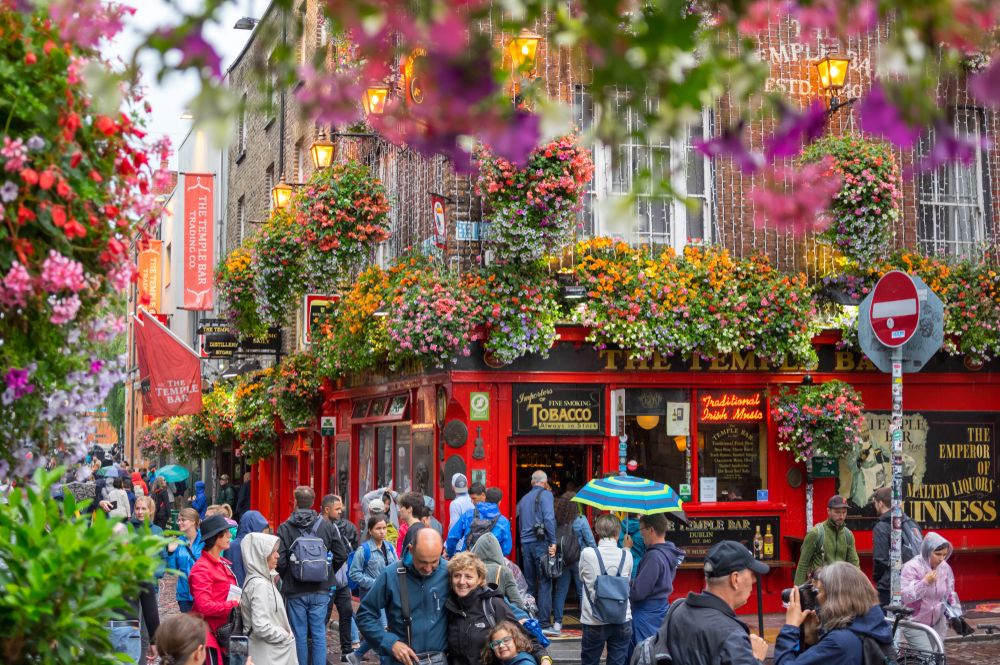 Front View of Temple Bar Pub