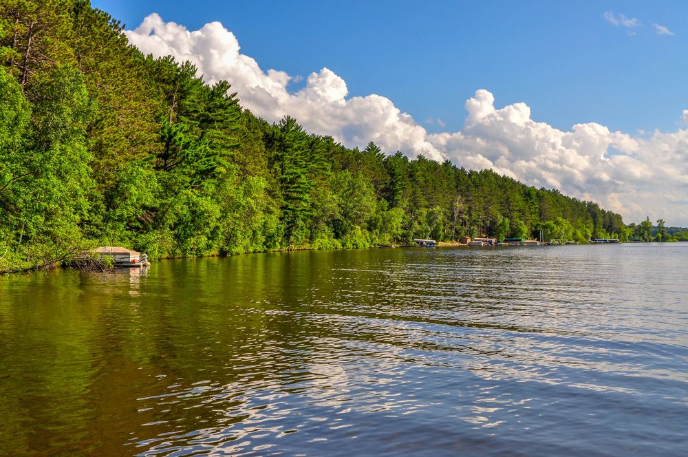 Calm waters of Sibley Lake Park