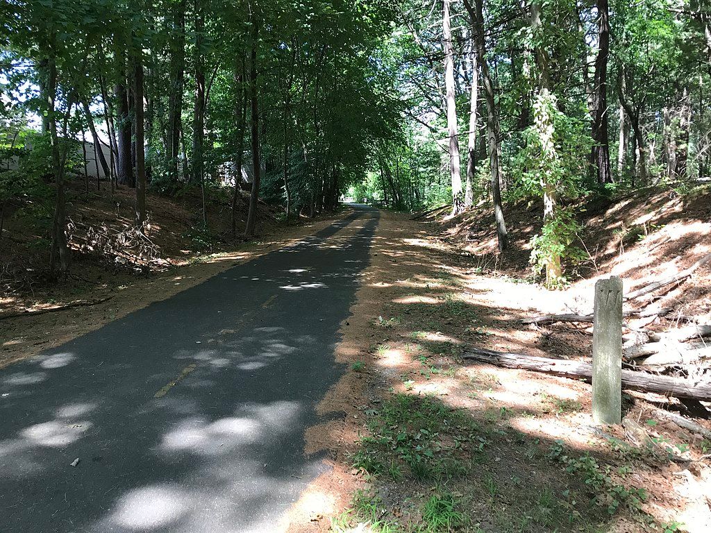 Trail at Independence Greenway
