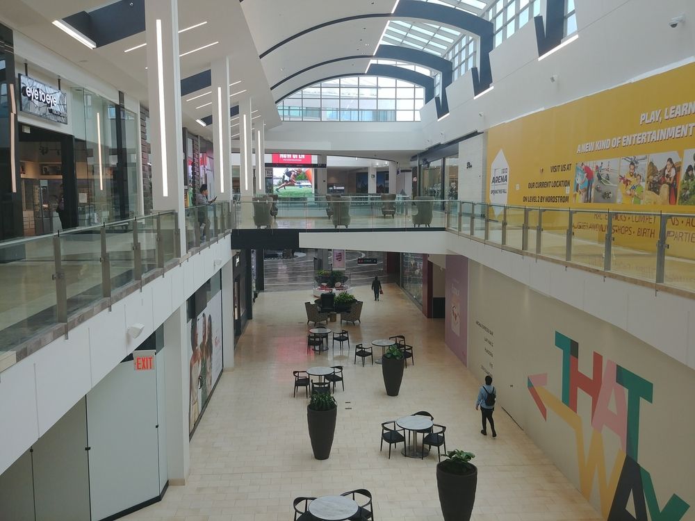 Interior of the Westfield Garden State Plaza