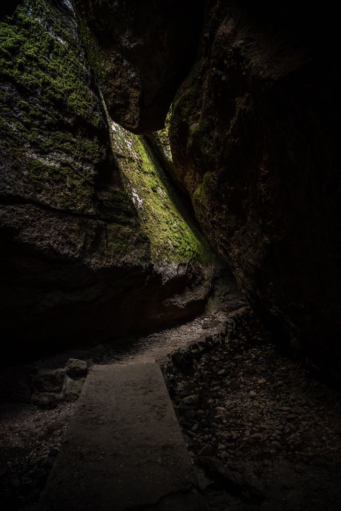 Lower cave of Bear Gulch