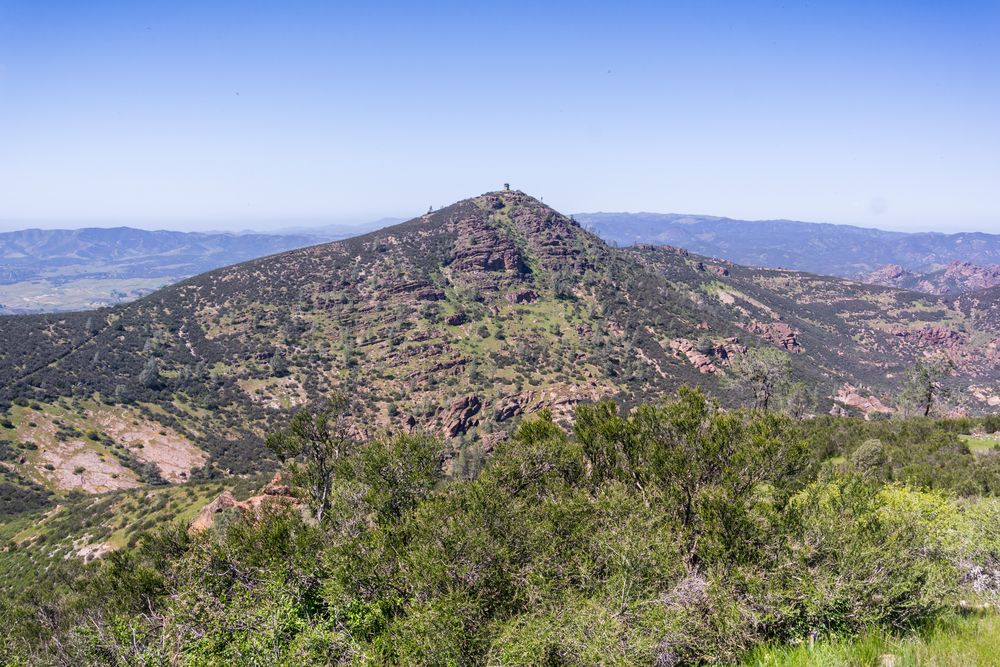 The view towards north Chalone Peak Trail