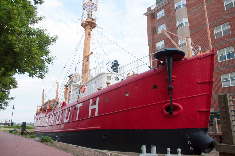 Side view of lightship portsmouth