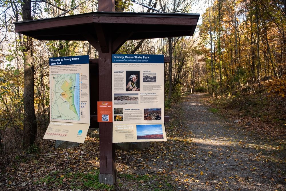 Map sign of Franny Reese State Park