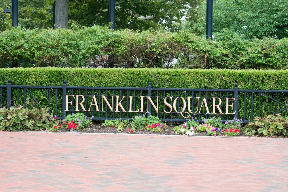 Signage of Franklin Square