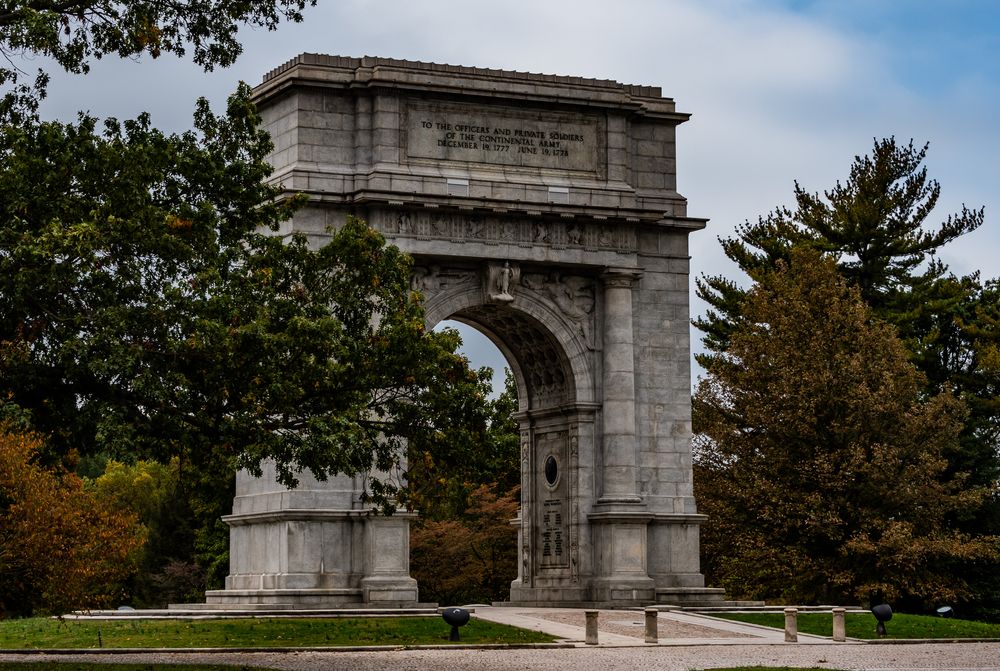 Side view of the National Memorial Arch