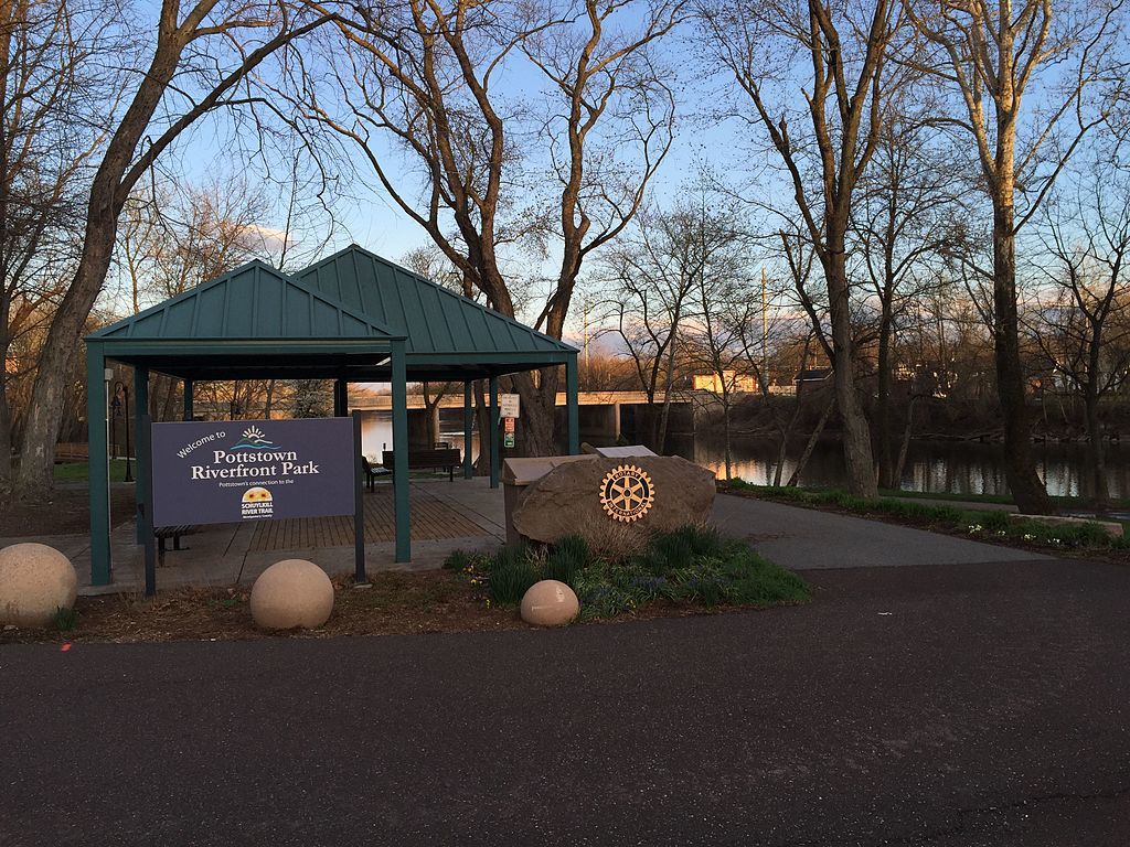 Welcome sign of Pottstown Riverfront Park
