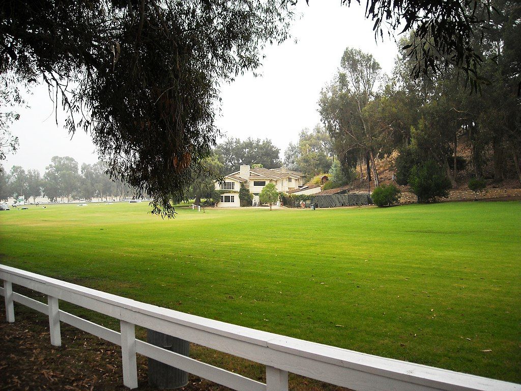 The grounds of Will Rogers State Historic Park
