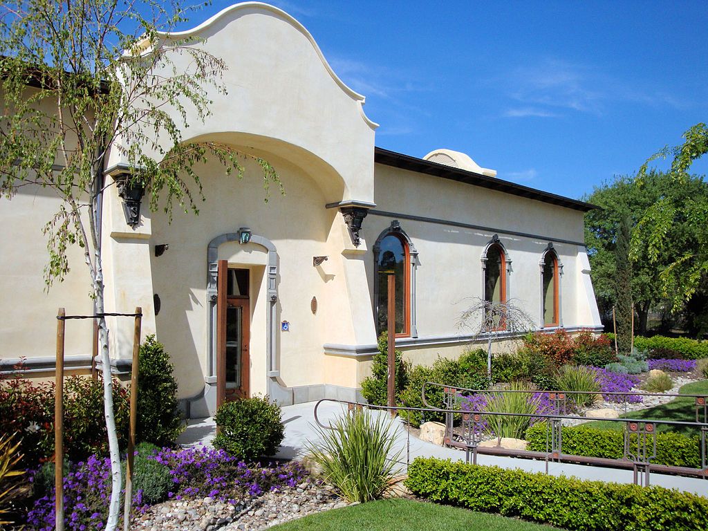 Exterior of Sculpterra Winery