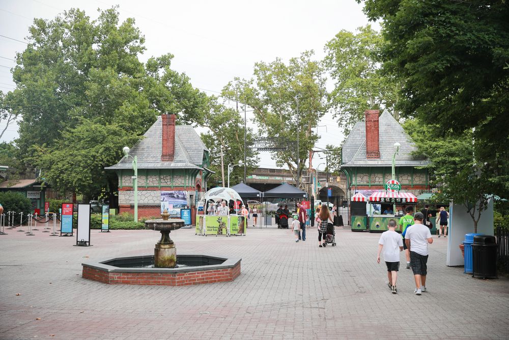 People walking around Philadelphia Zoo