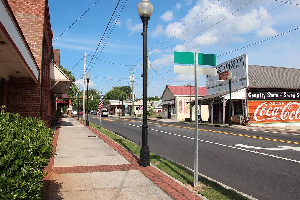 A street at Downtown Powder Springs
