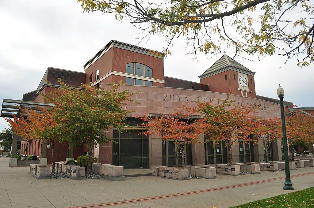 Building sign of Puyallup Public Library