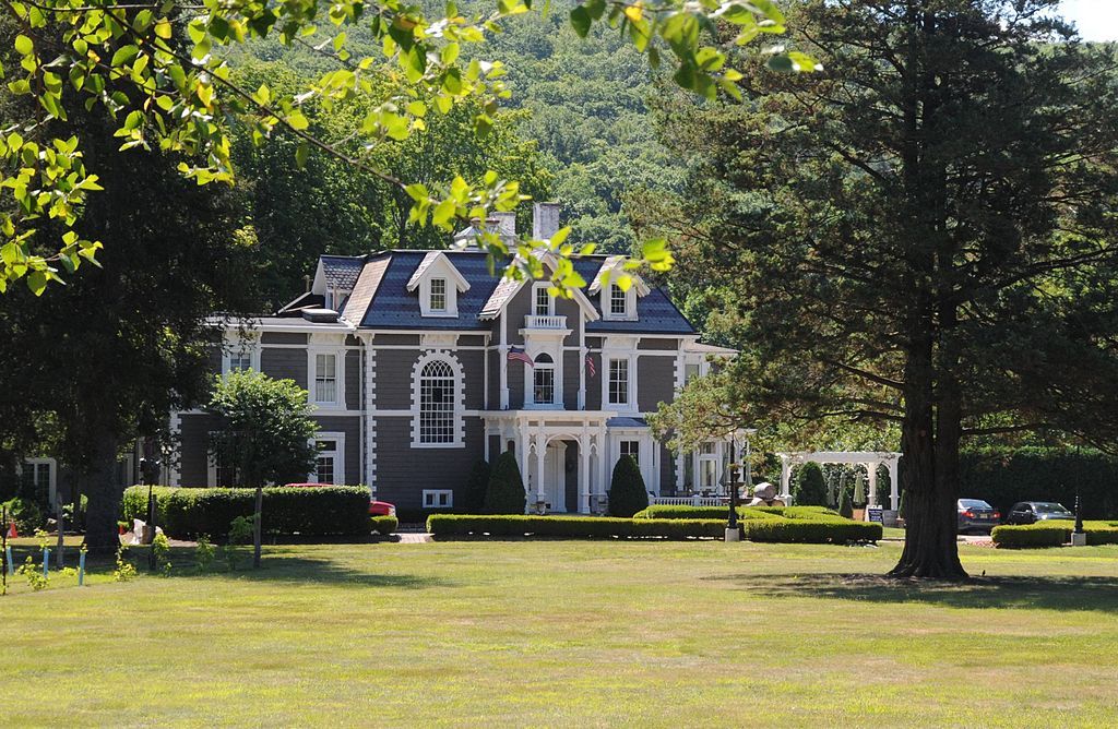 Daytime view of Torne Valley Vineyard