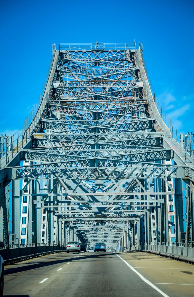 The road of Richmond-San Rafael Bridge Trail