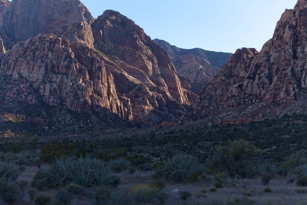 Canyons along Ice Box Canyon Trail