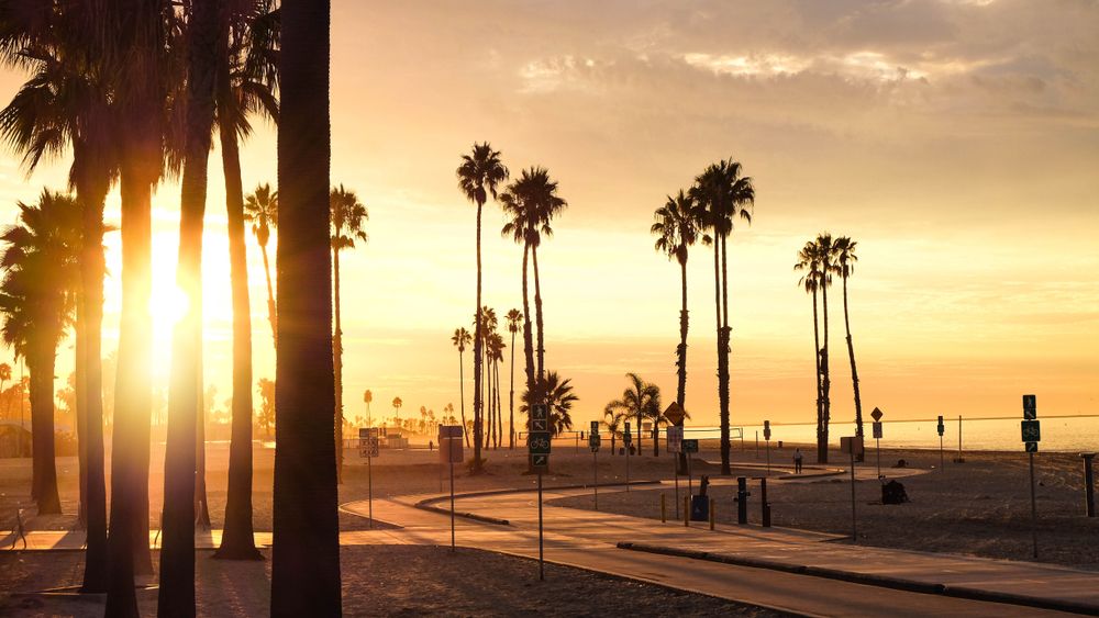 Sunset in Belmont Shore Beach