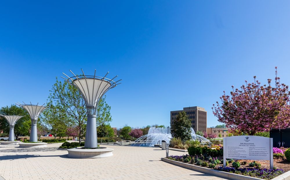 The grounds of Fountain Park