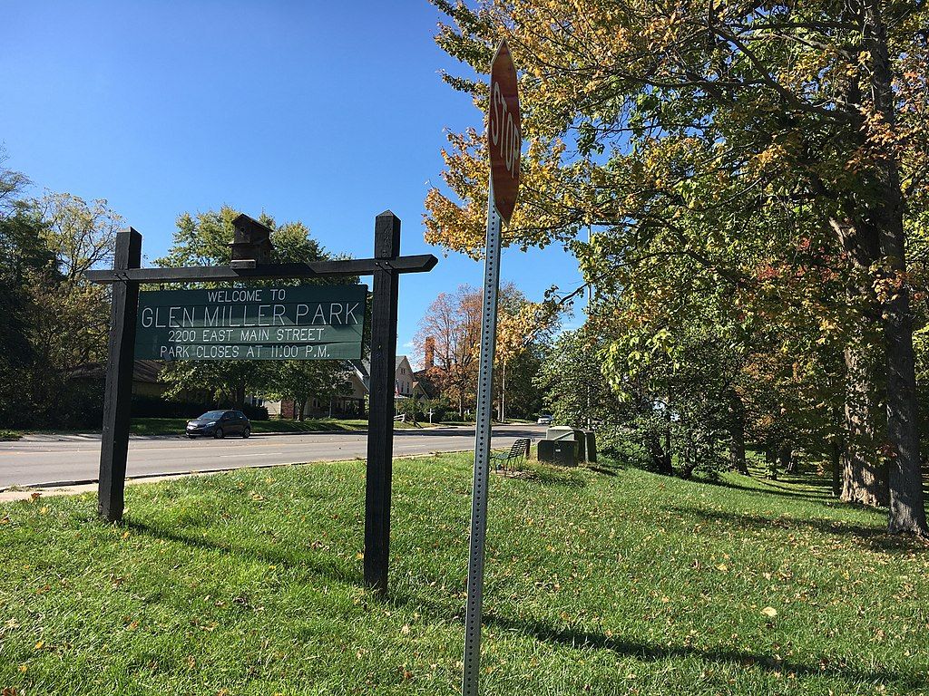 Welcoming road sign for glen miller park.
