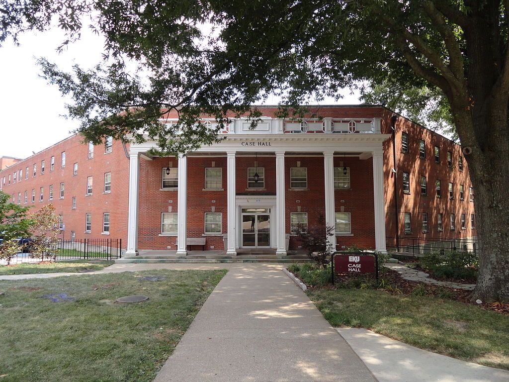 Exterior of case hall at eastern kentucky university.