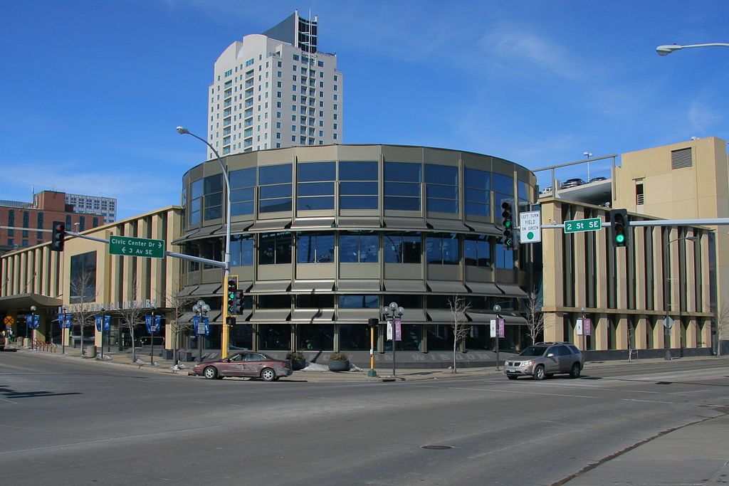 Exterior of Rochester Public Library