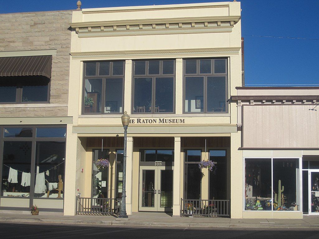 Exterior of the Raton Museum