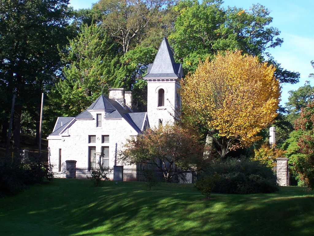 A chapel at Mount Hope Cemetery