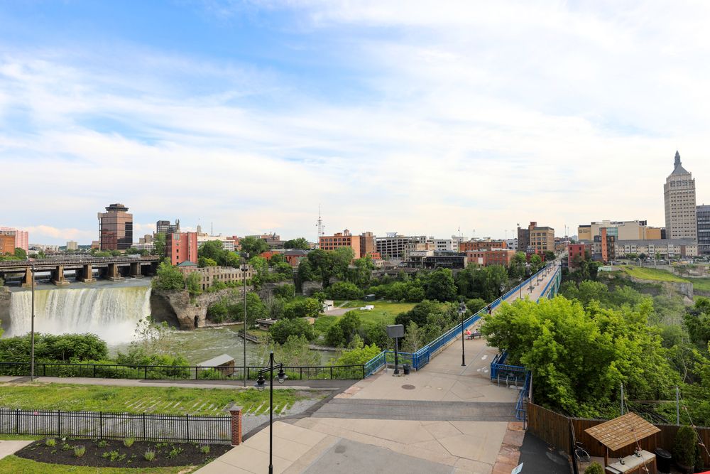 Aerial view of Pont de Rennes Bridge