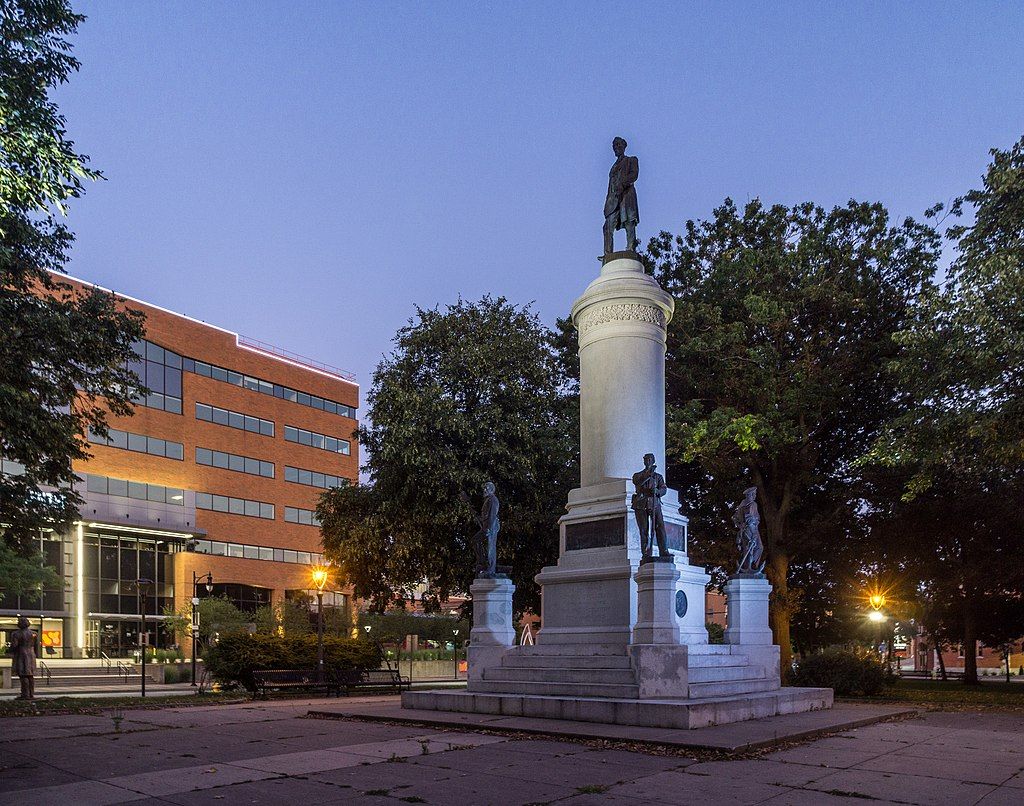 Statue at Washington Square Park