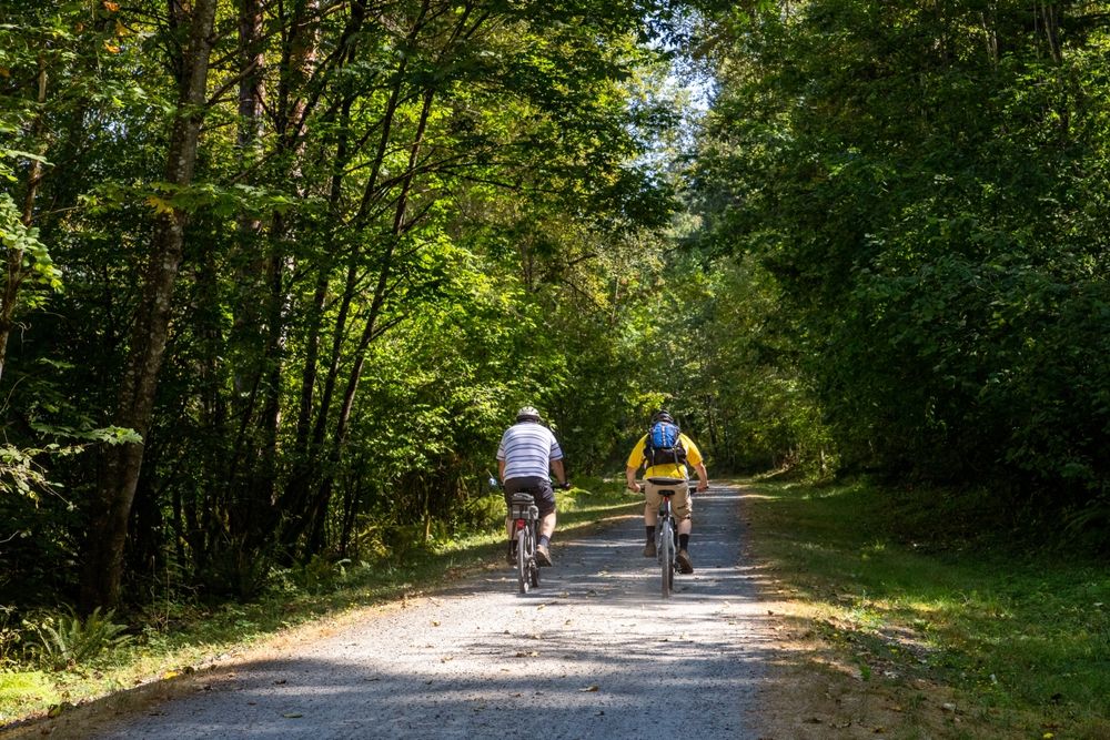Bicycle ride along Cedar River Trail Park