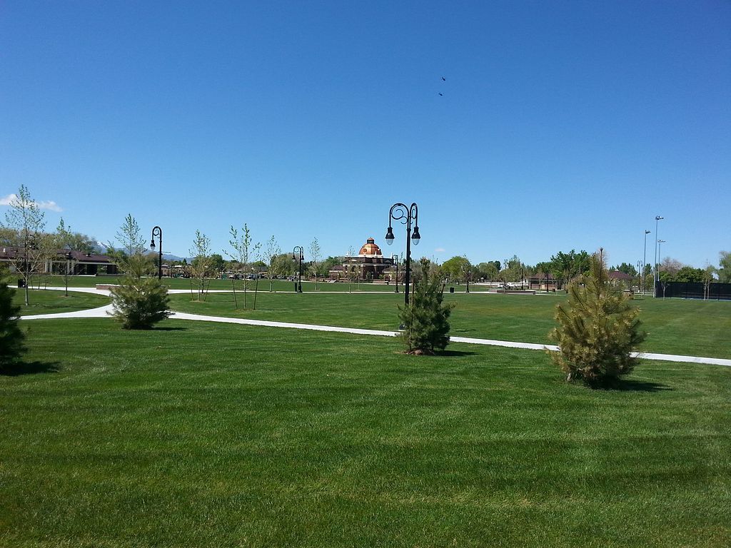 The grounds of Riverton City Park