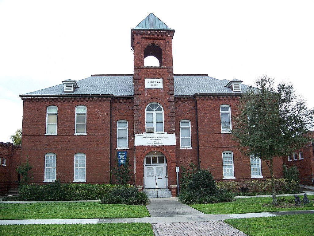 Exterior of Sanford Grammar School at Residential Historic District