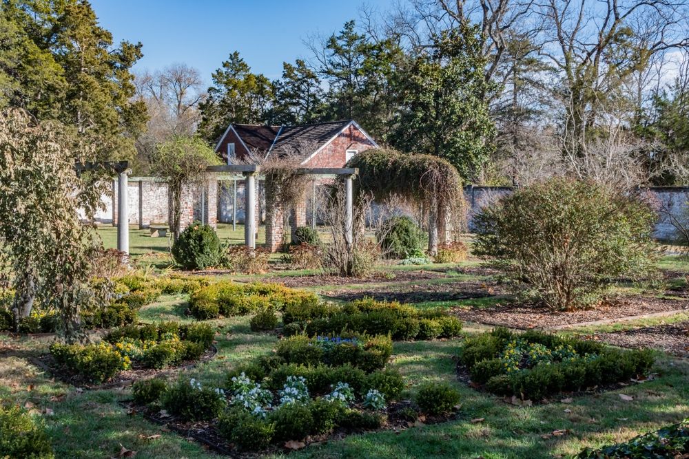 The garden of Chatham Manor