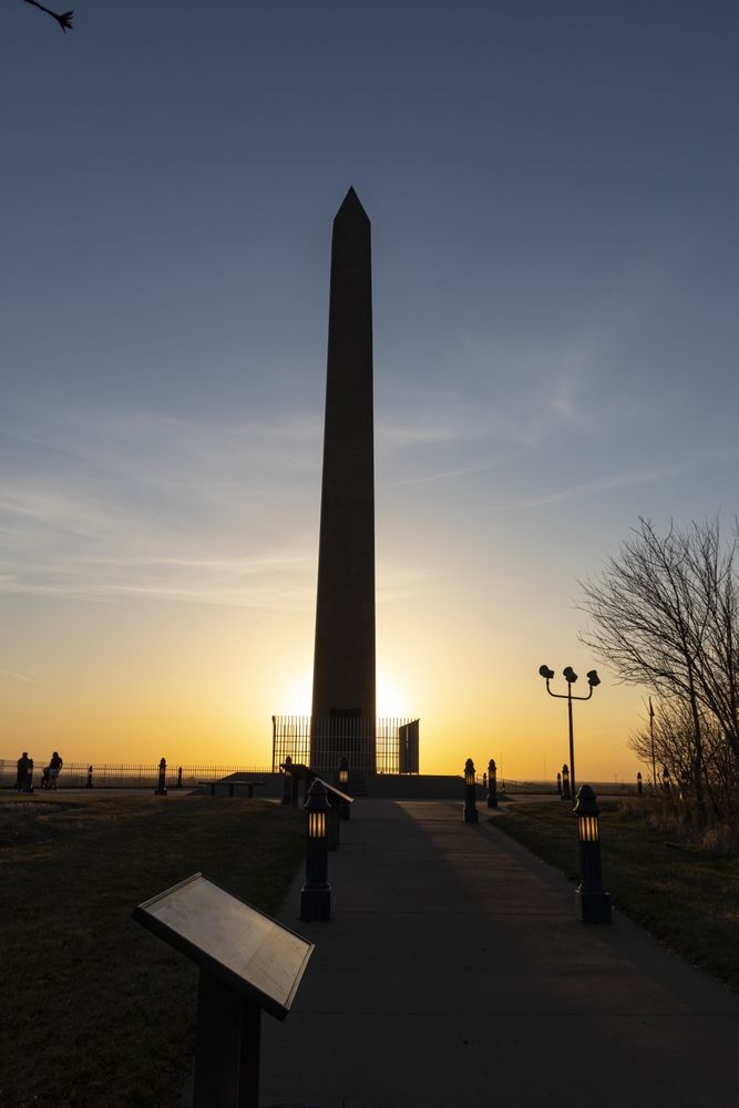 Silhouette of the Sergeant Floyd Monument