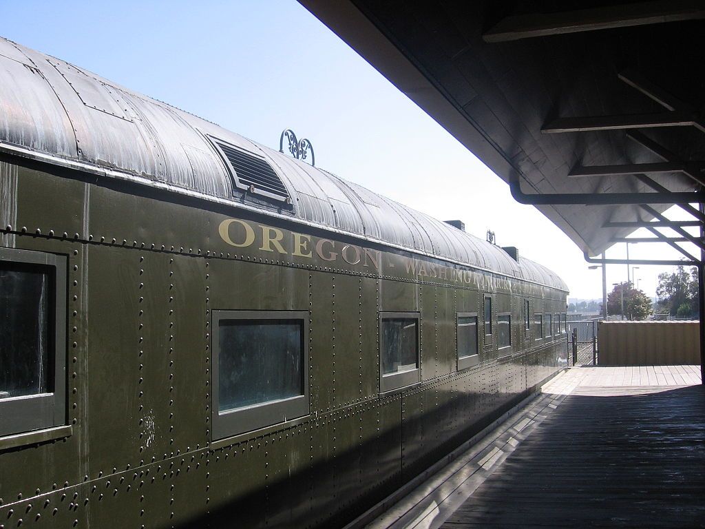 A train at South Bay Historical Railroad Society