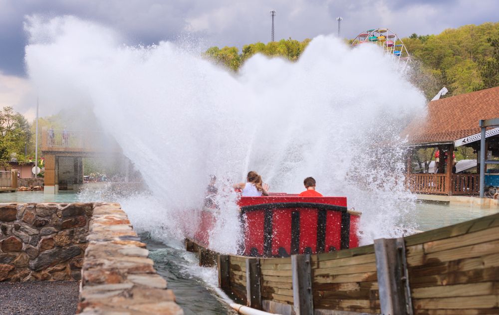 Water splash of Knoebels Amusement Park's pool