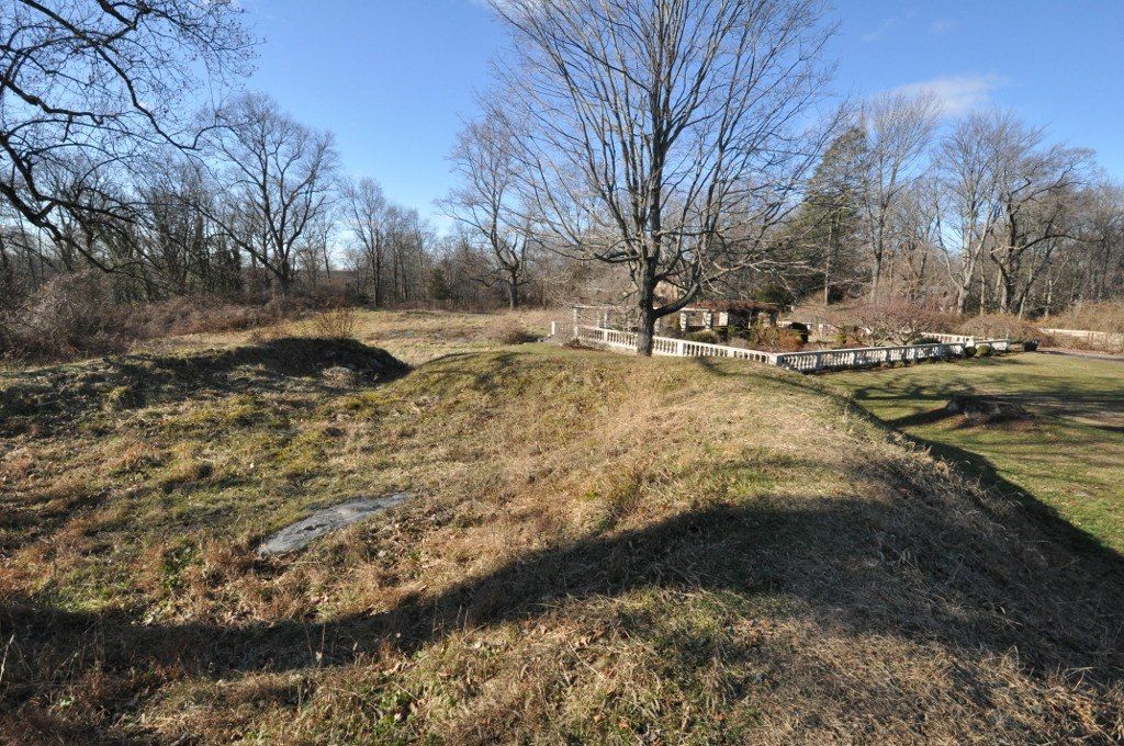 Daytime view of Fort Stamford