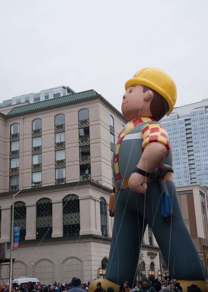 Bob the builder giant balloon at Stamford Downtown Parade Spectacular