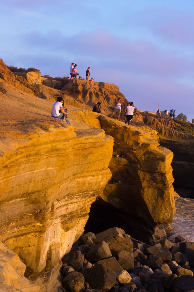 People at Sunset Cliffs Natural Park