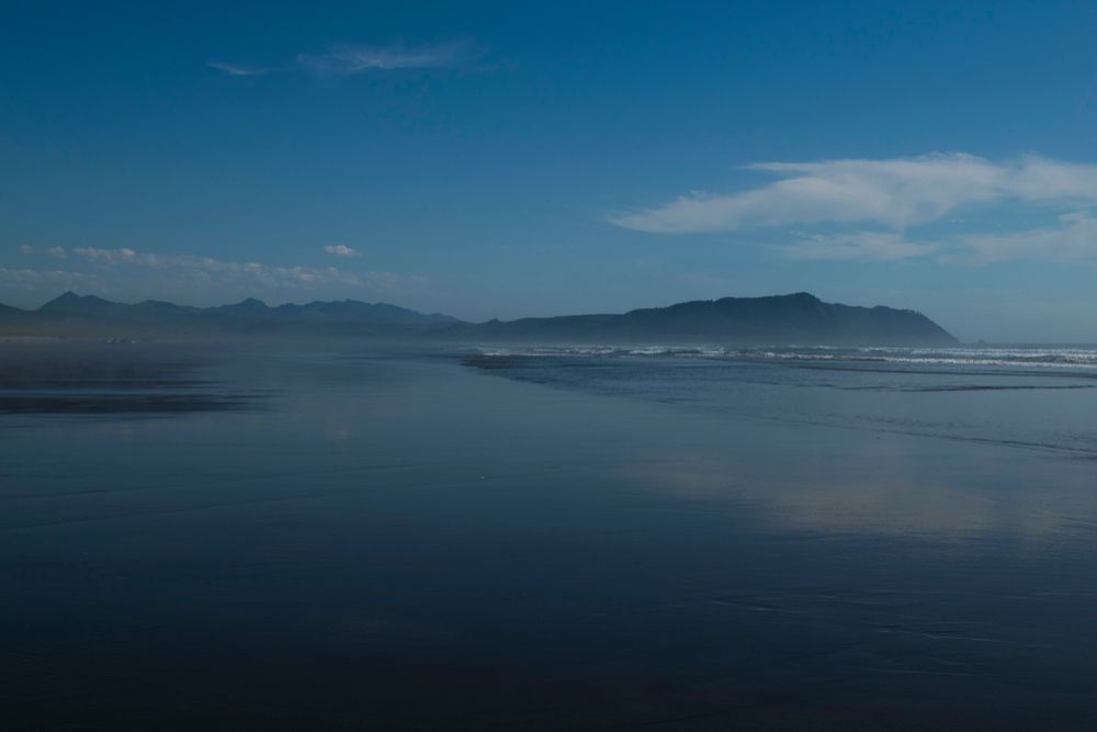 The sky reflecting on Del Rey Beach waters
