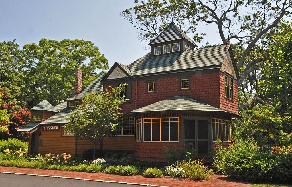 Exterior of John F. Peto Studio Museum