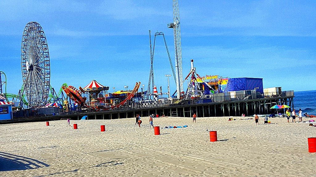 Night lights of Casino Pier & Breakwater Beach Amusement Park