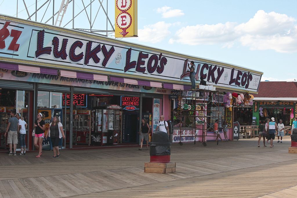 Exterior of Lucky Leo’s Game Center