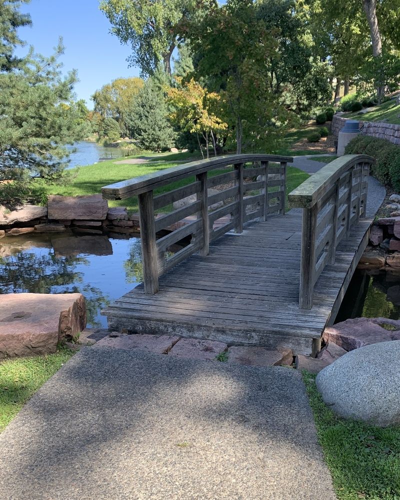 Small footbridge at Japanese Gardens