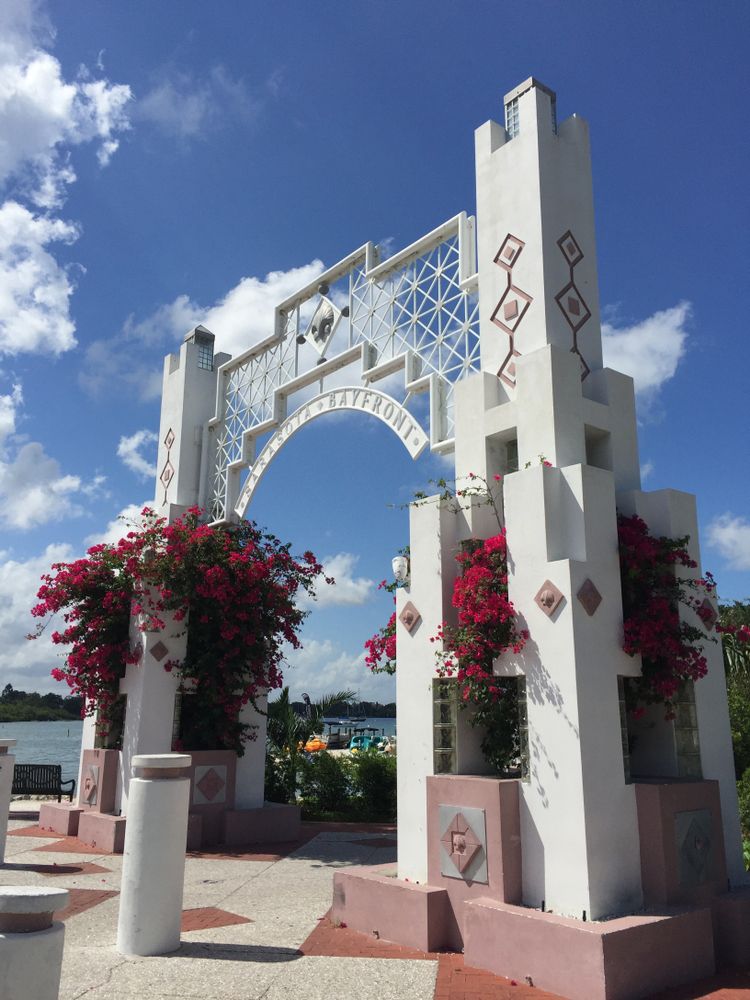 Entrance arch of Bayfront Park