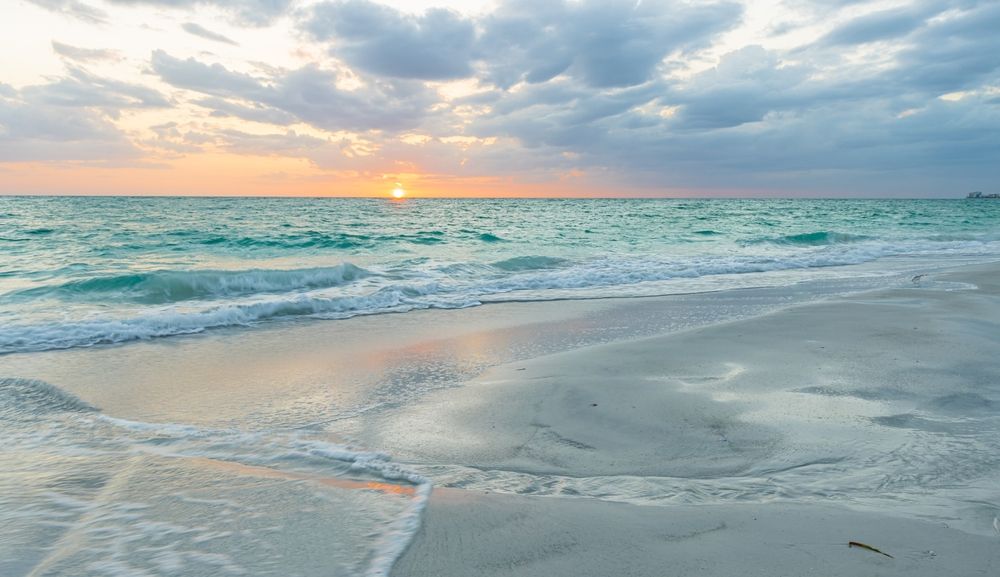 View of the sunset at Lido Key Beach