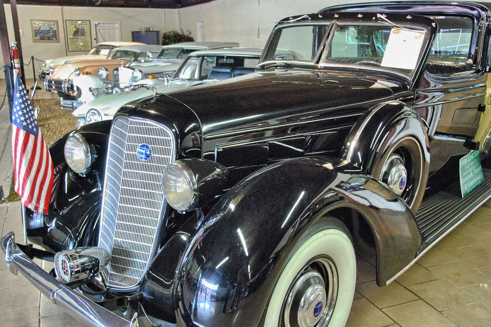 A vintage car in Sarasota Classic Car Museum