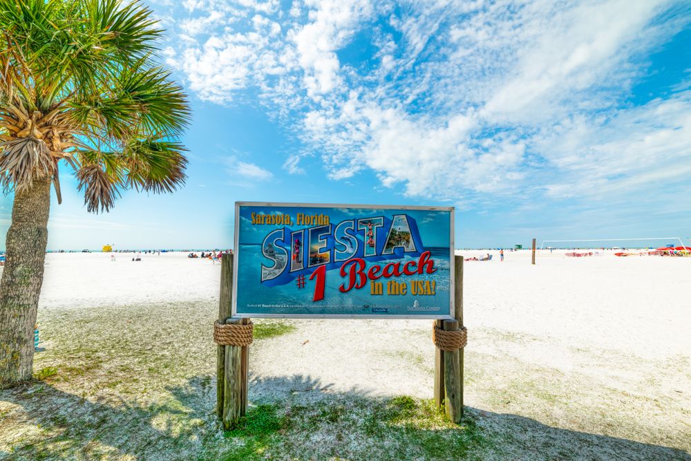Welcome sign of Siesta Key Beach