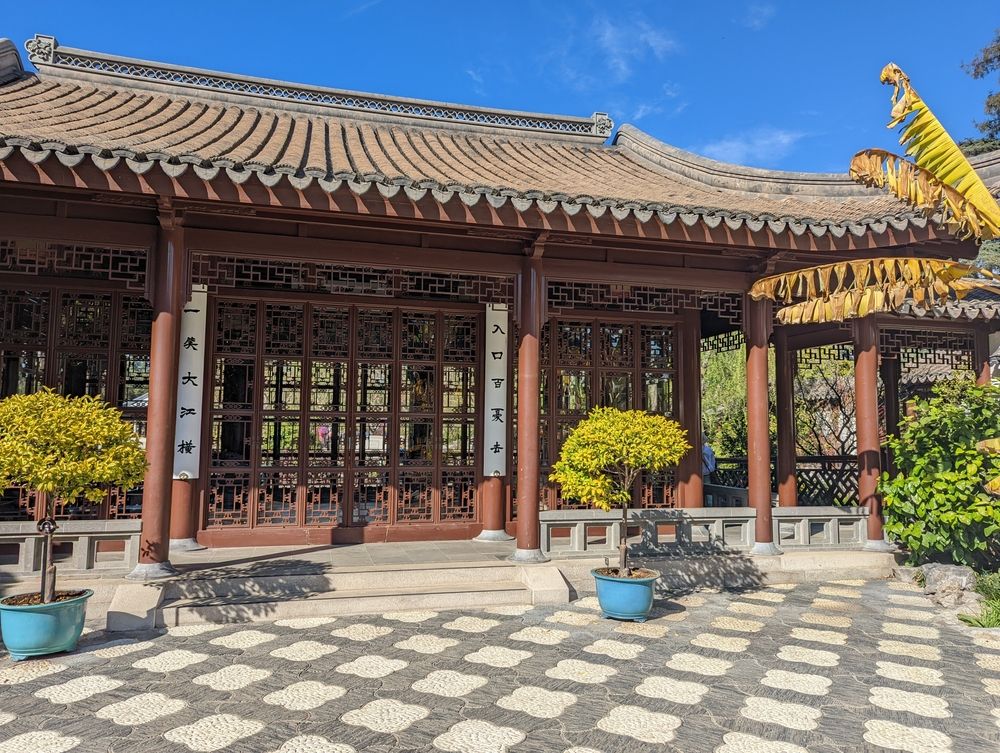 Tea house at The Huntington Library, Art Museum, and Botanical Gardens