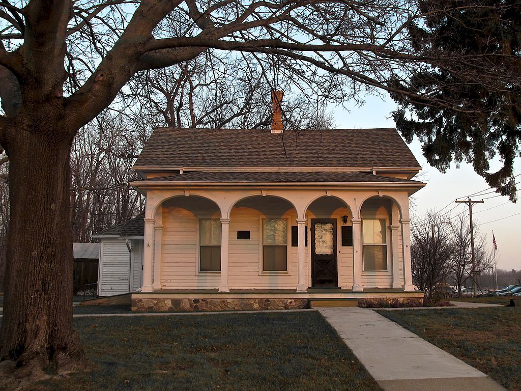 Front view of the Liberty Hyde Bailey Museum