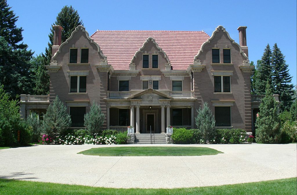 Exterior of Trail End State Historic Site